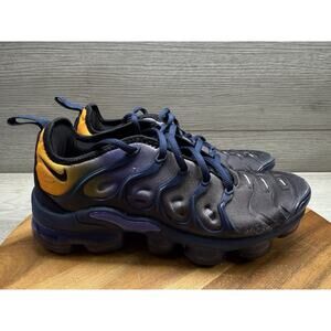 Nike Air Vapormax Plus Shoes Womens Size 7 AO4550-500 Running Athletic